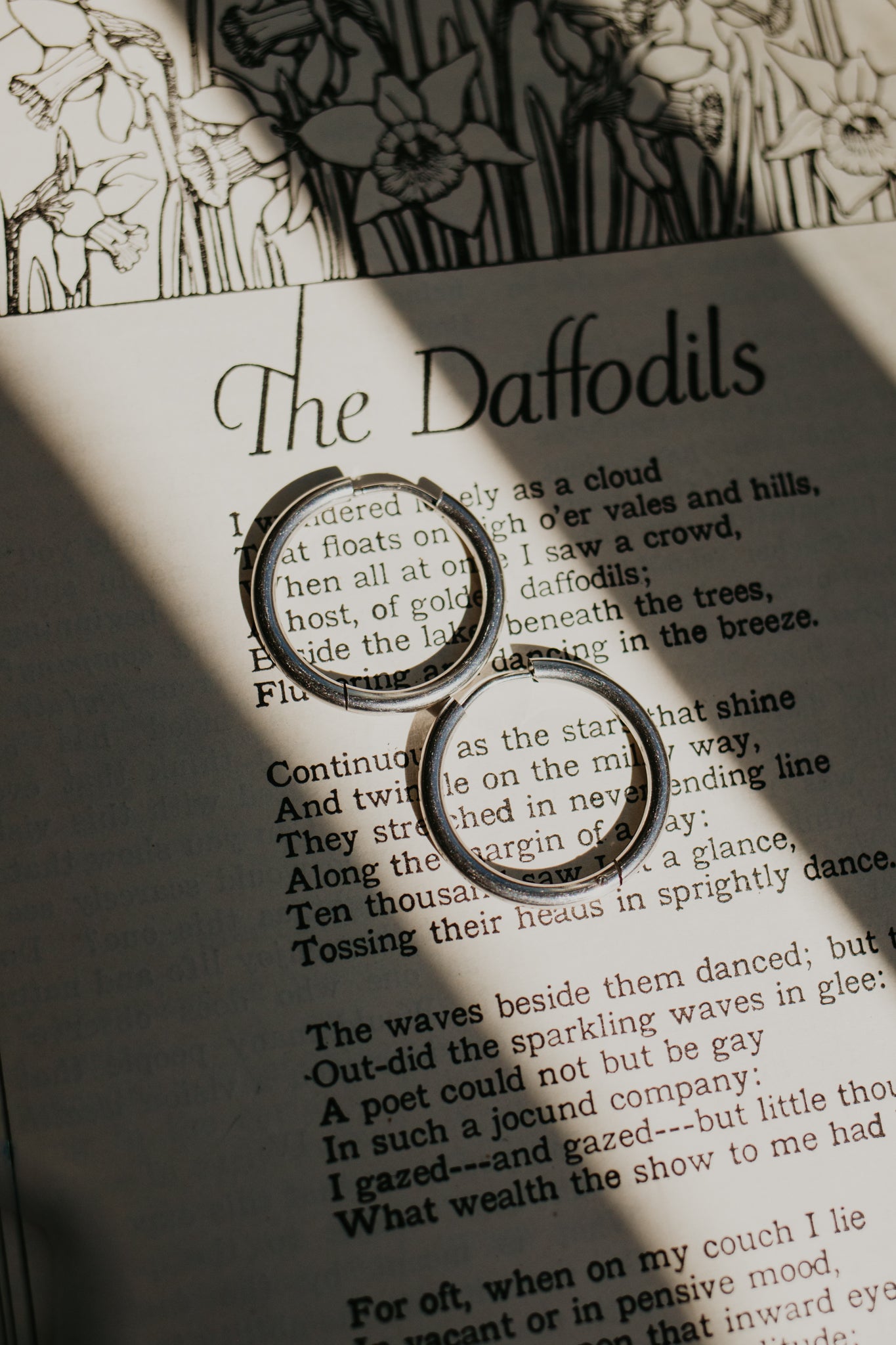 24mm Circle Hoop