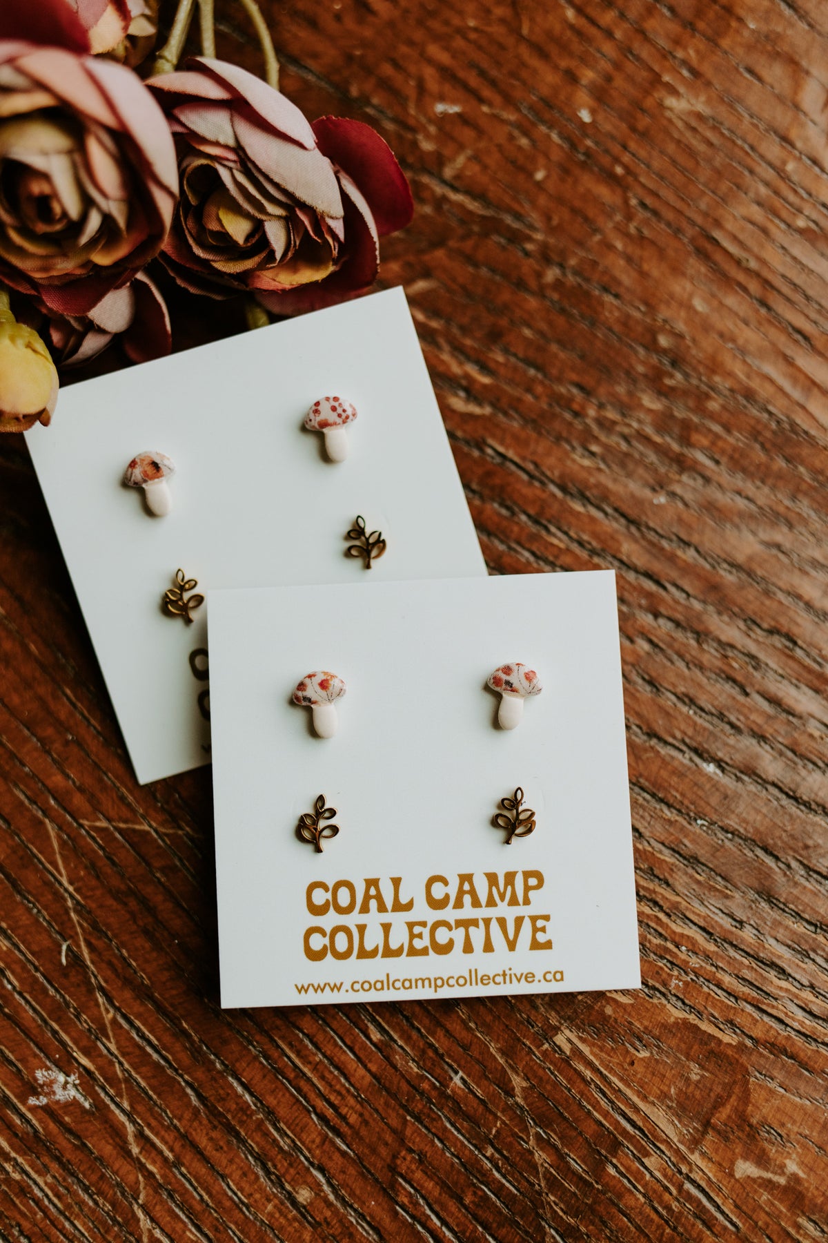 Toadstool + Twig Stud Pack