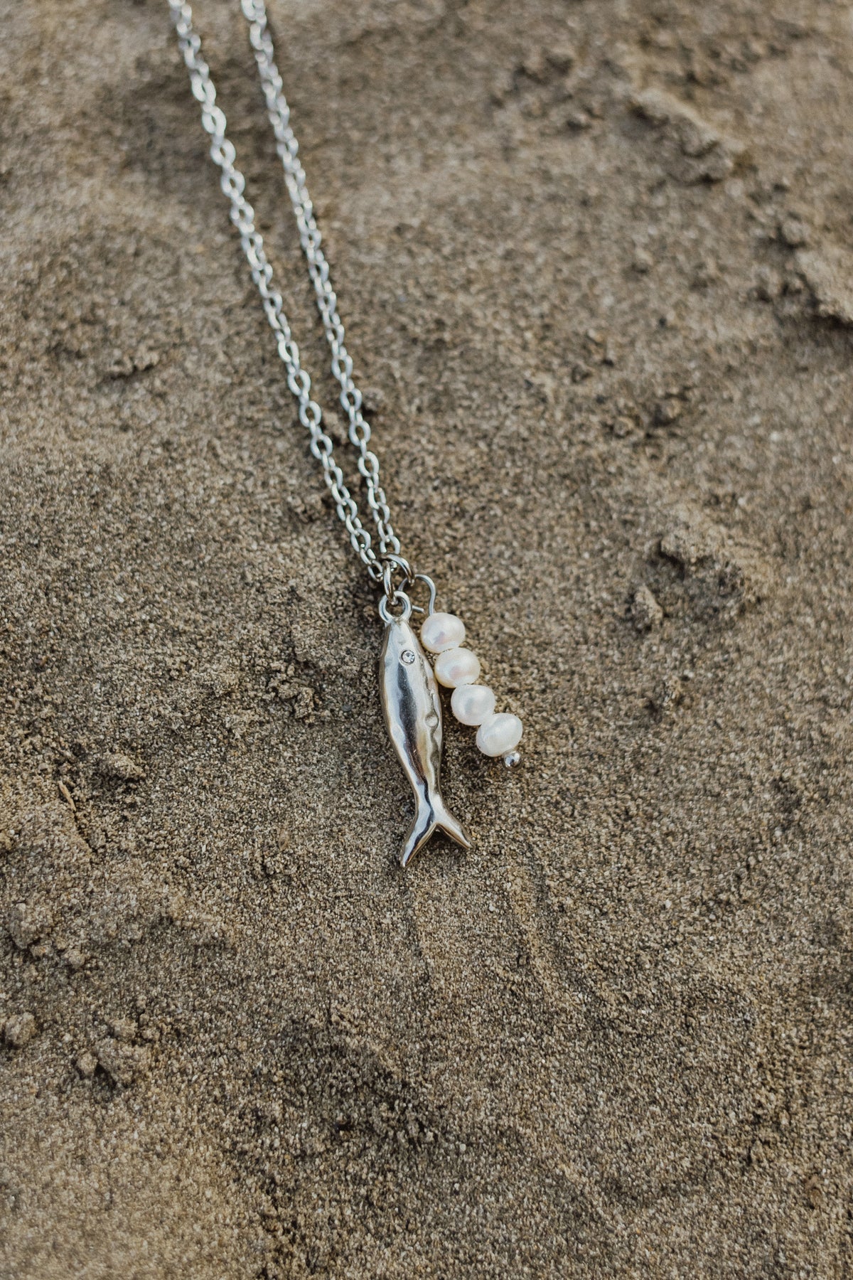 18" Bait & Pearl Necklace