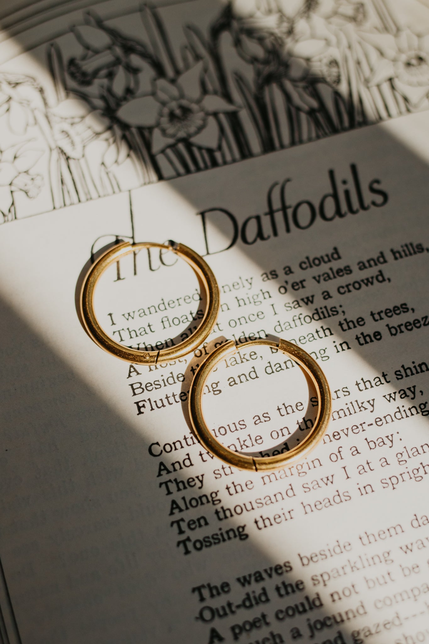 24mm Circle Hoop