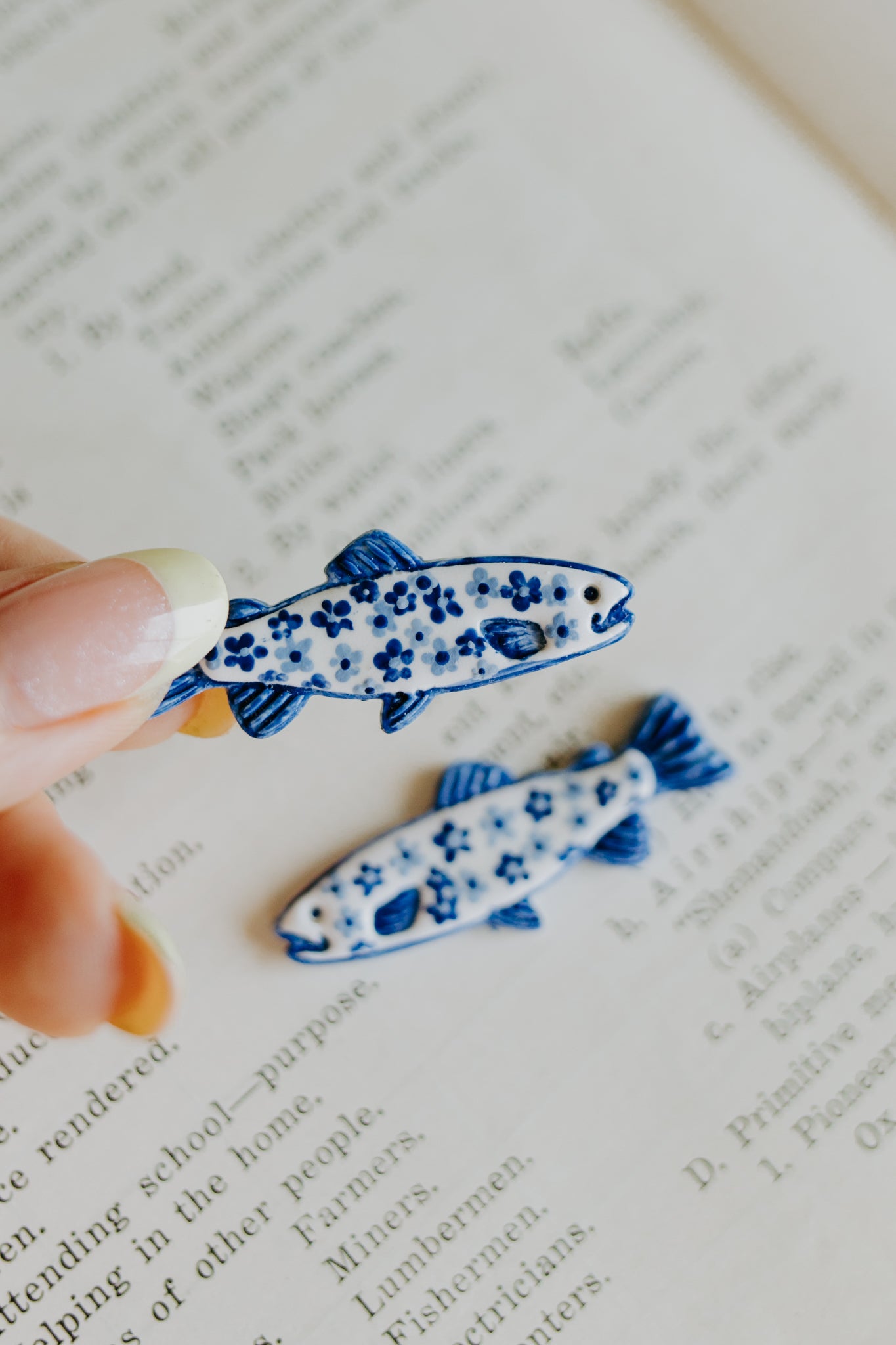 Blue Willow Trout Hoops