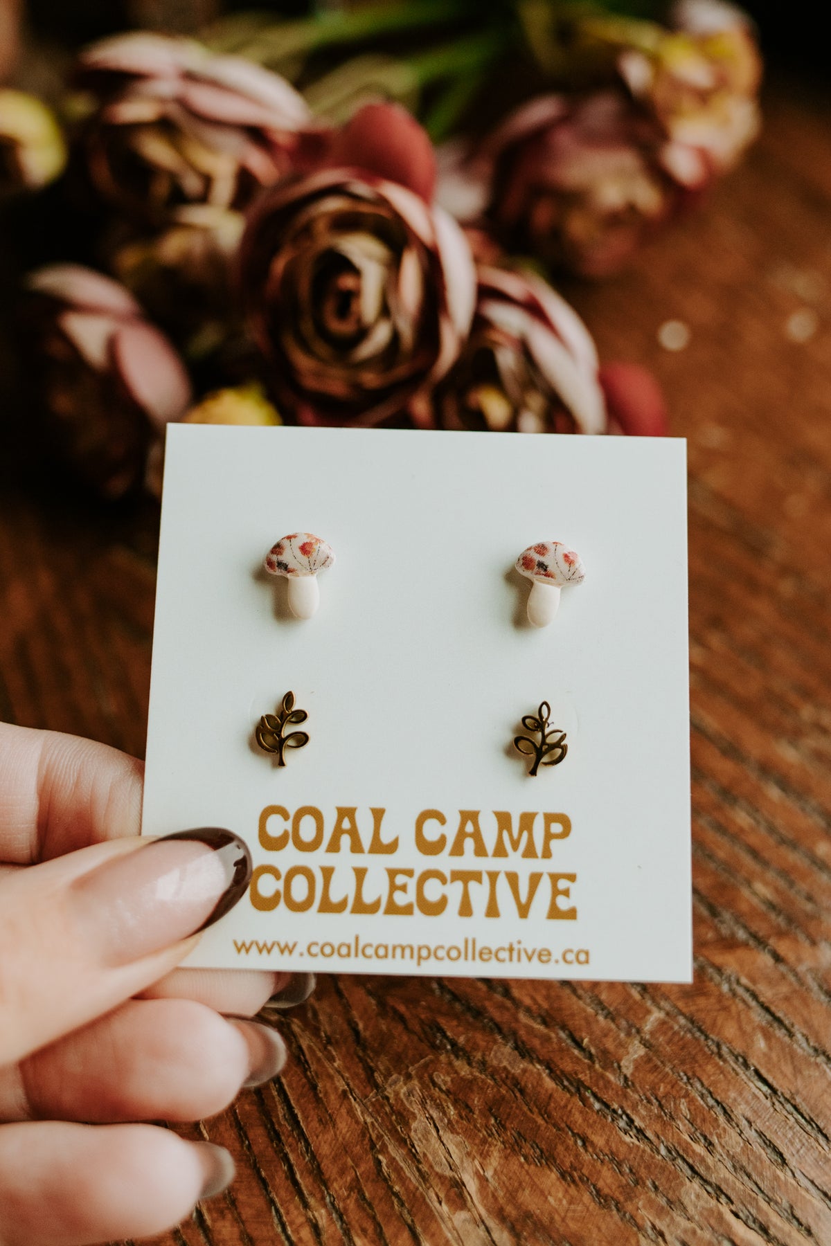 Toadstool + Twig Stud Pack