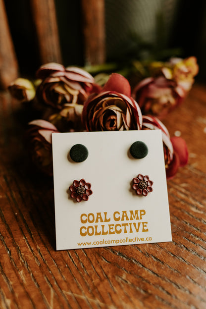 Rusty Bloom Stud Pack