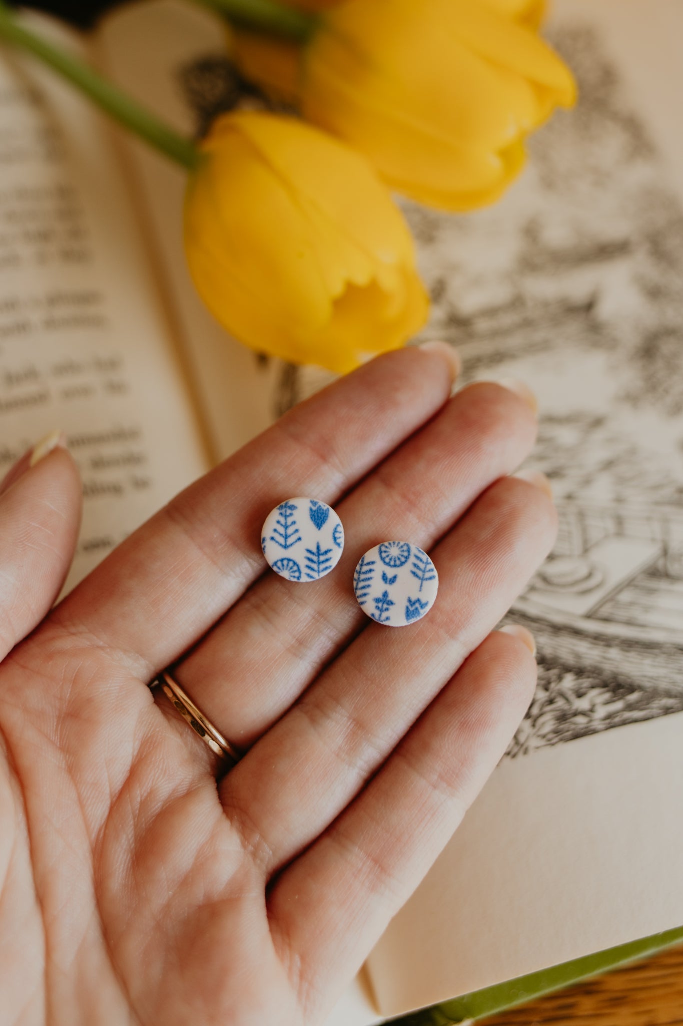 Delft Studs