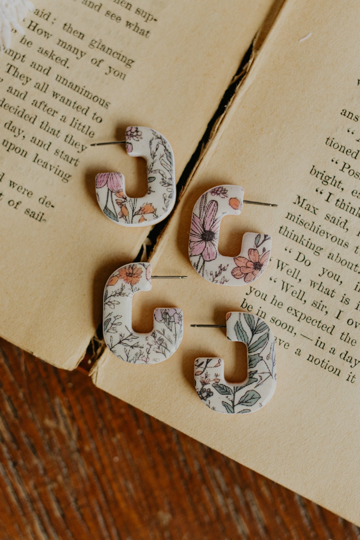 Secret Garden Reversible Hoops