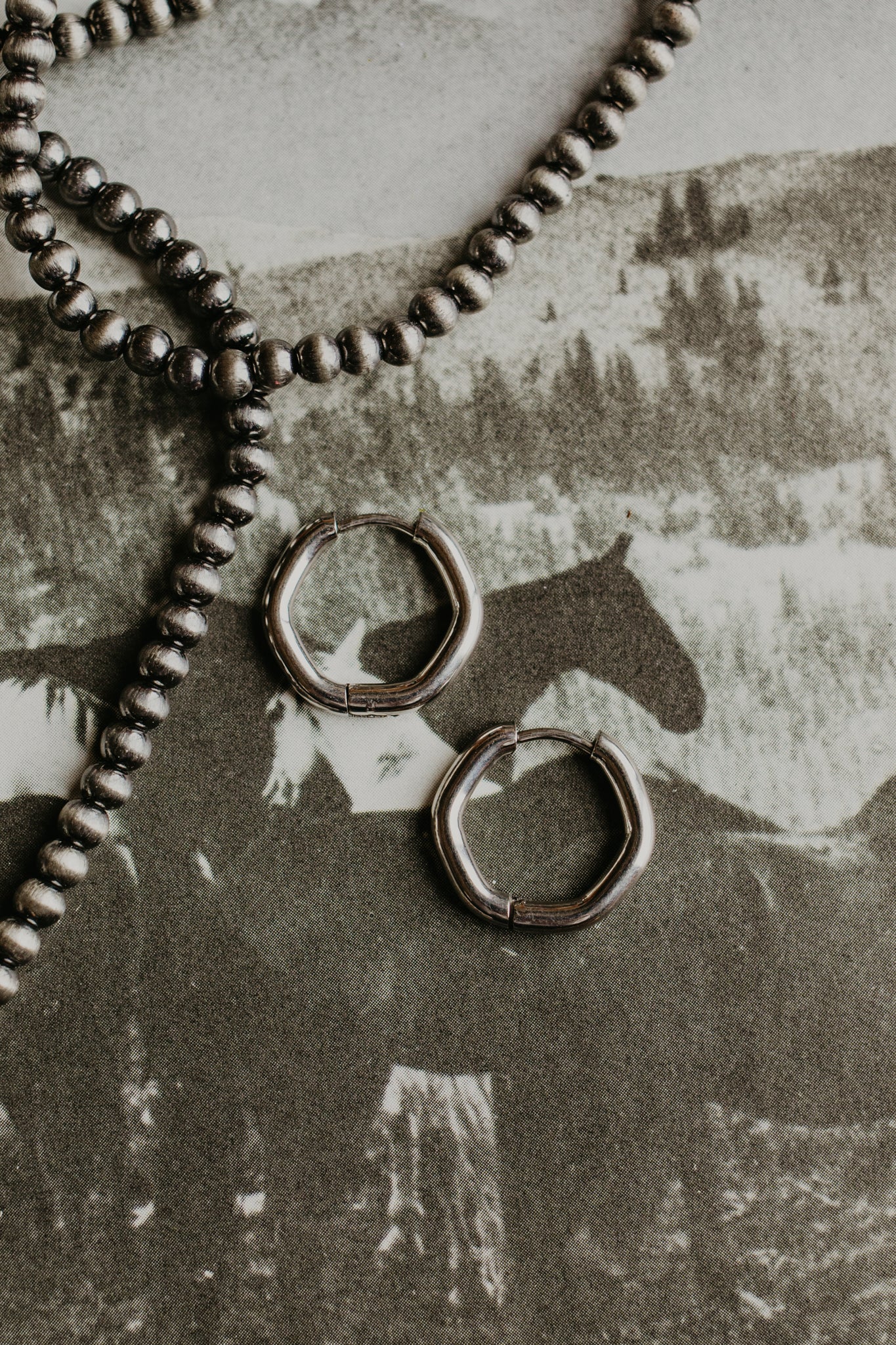 Geometric Hoops