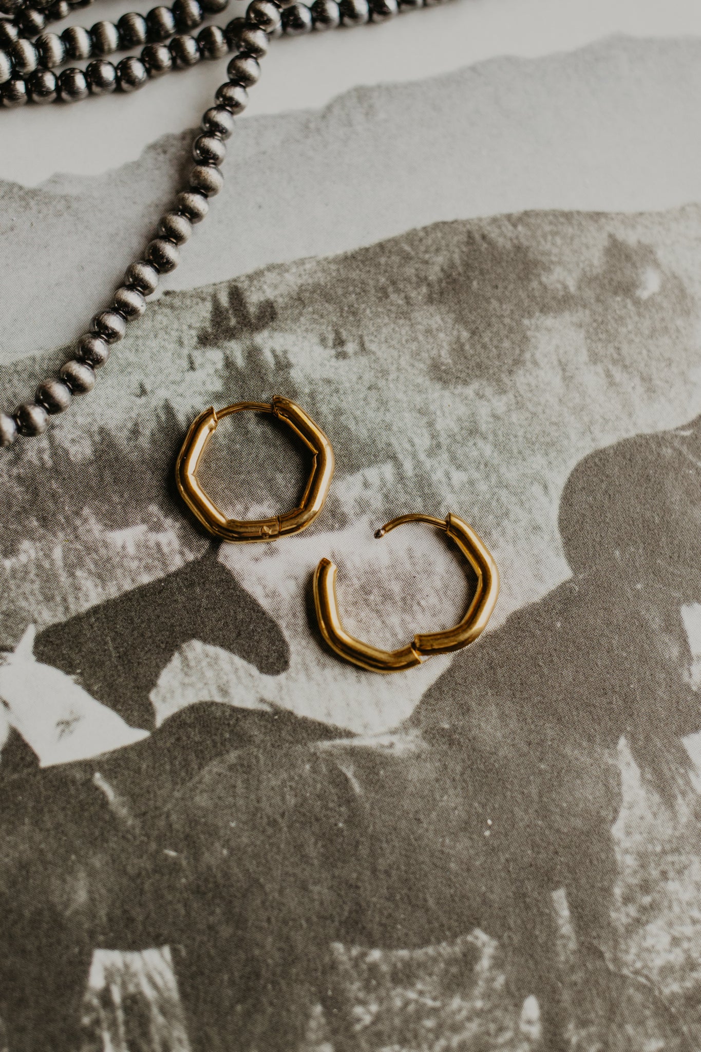 Geometric Hoops