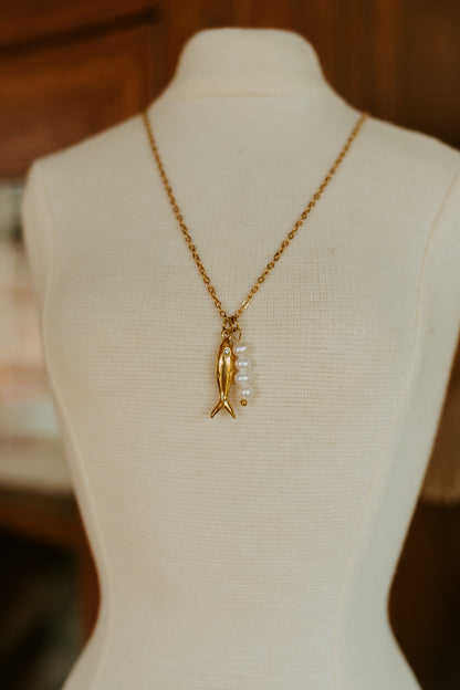18" Bait & Pearl Necklace